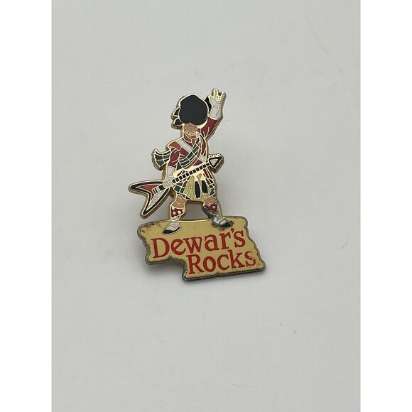 Dewar's Rocks Lapel Pin Blended Scotch Whisky Bacardi Highlander on Guitar - Picture 3 of 4